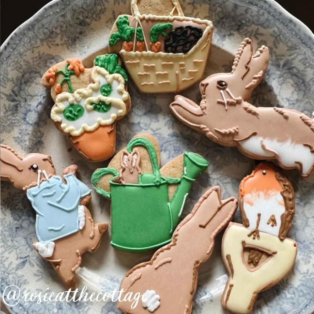 Beatrix Potter Biscuit Tin by Biscuiteers - Image 3